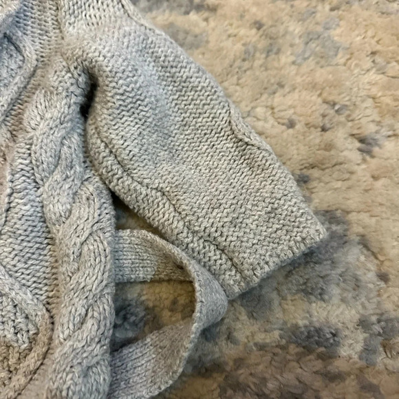 H&M Baby Cable Knit Gray Belted Cardigan Sweater Size 4–6 Months - Picture 4 of 6